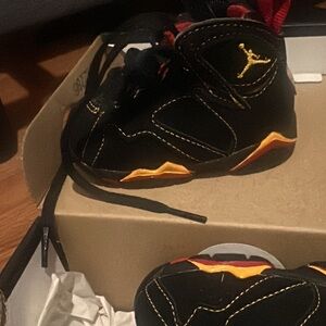 Jordan Kids Black and Orange Sneakers 3c